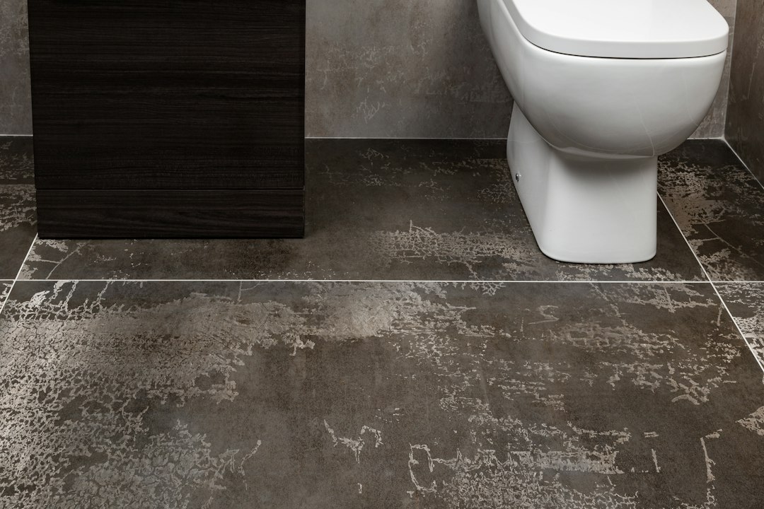 Seramik metraj hesabı rehberi için büyük ebat banyo seramikleri